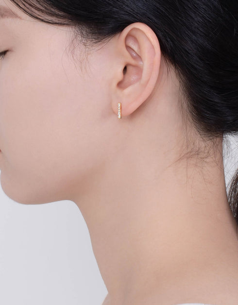 Dazzling Cubic Zirconia Bar Stud Earrings in Sterling Silver