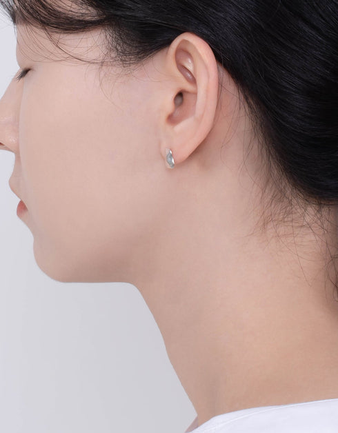 18 karat Altın ve Platin Kaplamalı Minimalist Trapez Gümüş Çiviler