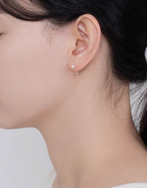 Işıltılı Zarafet: Gümüş Kübik Zirkonya Kanca Küpe