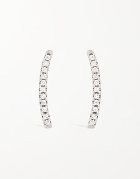 Işıltılı Zarafet: Kavisli Çubuklar Zirkon Kaplamalı Gümüş Kanca Küpe