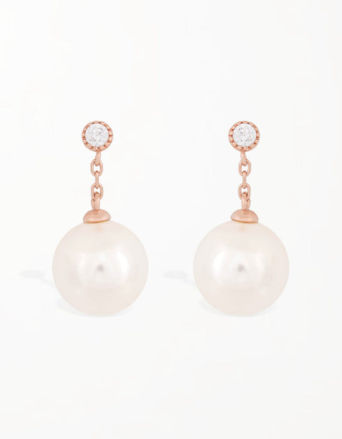 A Symphony of Elegance: Rose Gold-Plated Pearl Drop Earrings