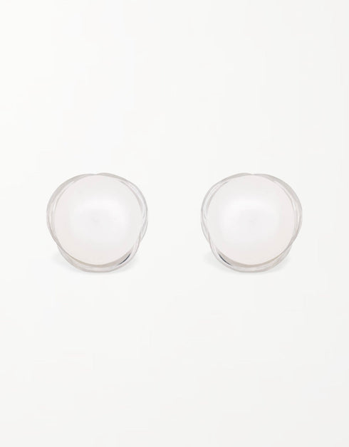 光泽淡水珍珠环抱耳钉