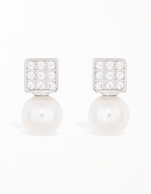 光泽优雅的方形和珍珠:终极别致耳钉
