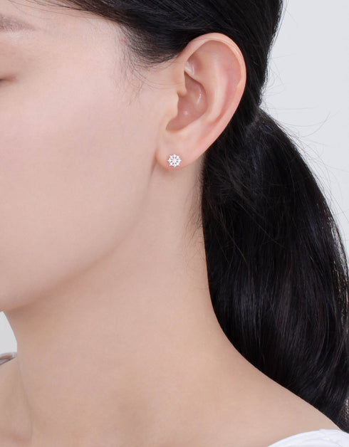 Büyülü Kış Şıklığı: Gümüş Kar Tanesi Küpe