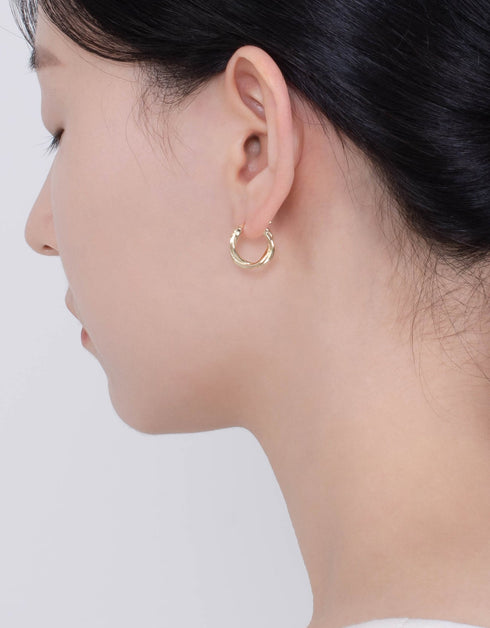 Chic Twist Hinged Hoops | Sterling Silver & 18K Gold Plated