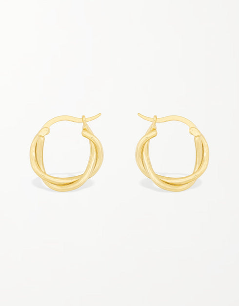 Zarafetin Yeniden Tasarlanması: Gümüş İç içe Halka Küpeler