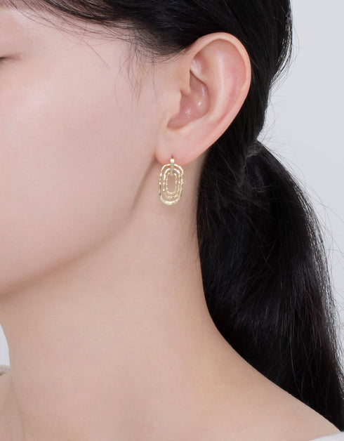 Altın Elegance Gümüş Sallantılı Küpe