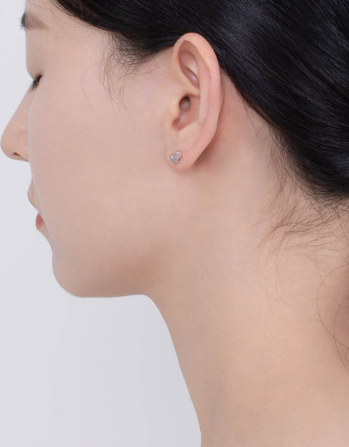 Sofistike Sterling Trio Çiviler: Zarafet Dokunuşu