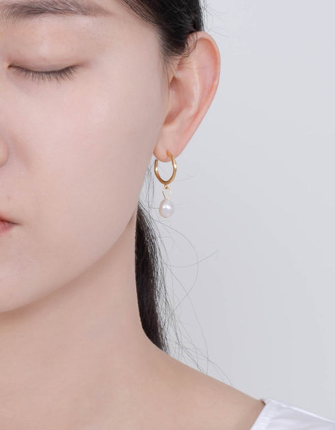 Freshwater Pearl Drop Earrings: Gold-Plated Sterling Silver