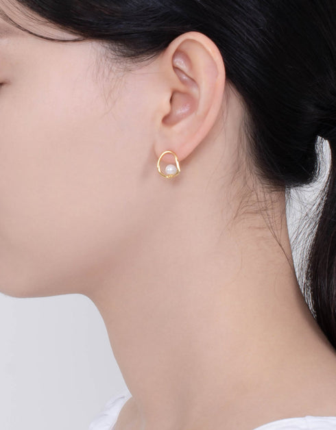 Sparrow Pearl Embrace Stud Earrings - Sterling Silver