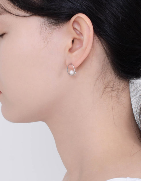 Sparrow Pearl Embrace Stud Earrings - Sterling Silver