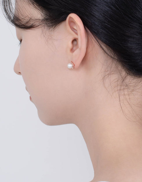 优雅淡水珍珠和玫瑰金耳钉