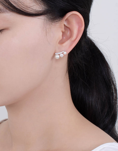 Stellar Sparkle Shooting Star Pearl Sterling Silver Studs