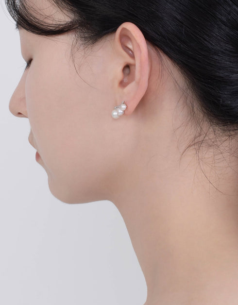 Stellar Sparkle Shooting Star Pearl Sterling Silver Studs