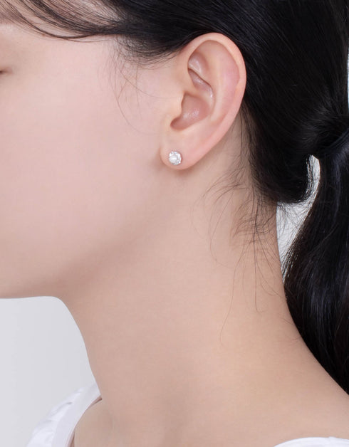 光泽珍珠与方晶锆石光环耳钉