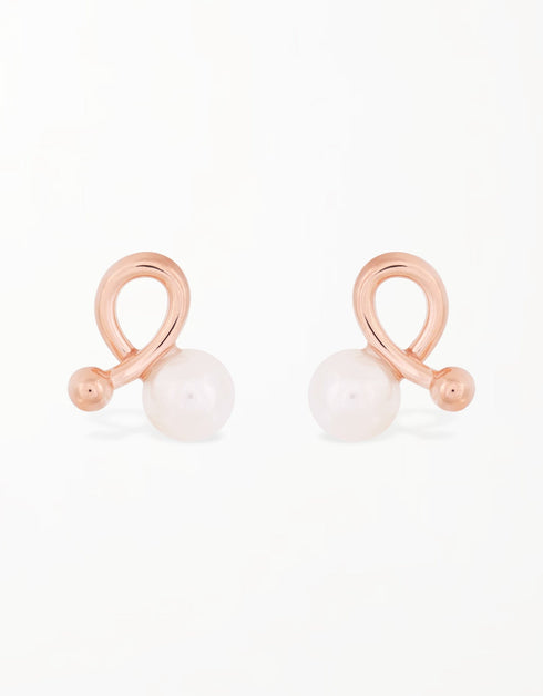 Okyanusun Kaprisli: 18 Ayar Altın Kaplama İnci Balık Küpe