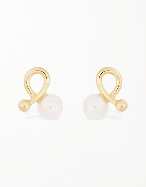 Okyanusun Kaprisli: 18 Ayar Altın Kaplama İnci Balık Küpe