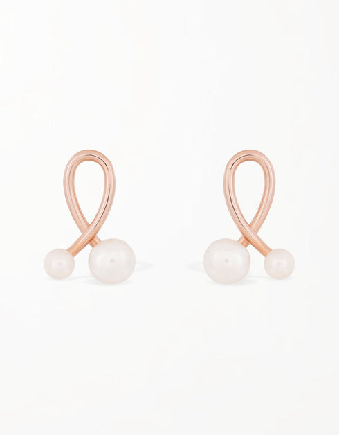 Sedefli Balık Kuyruğu Gümüş Saplama Küpe