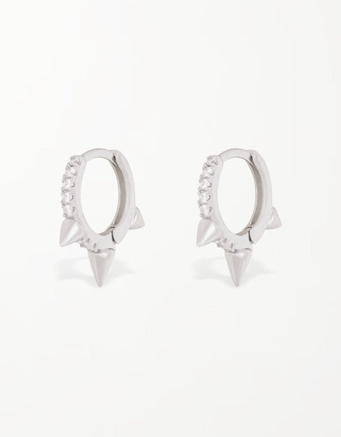 优雅边缘:镀金方晶锆石圈形耳环