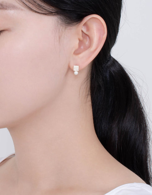 Işıltılı Kare Zirkon ve İnci Küpeler