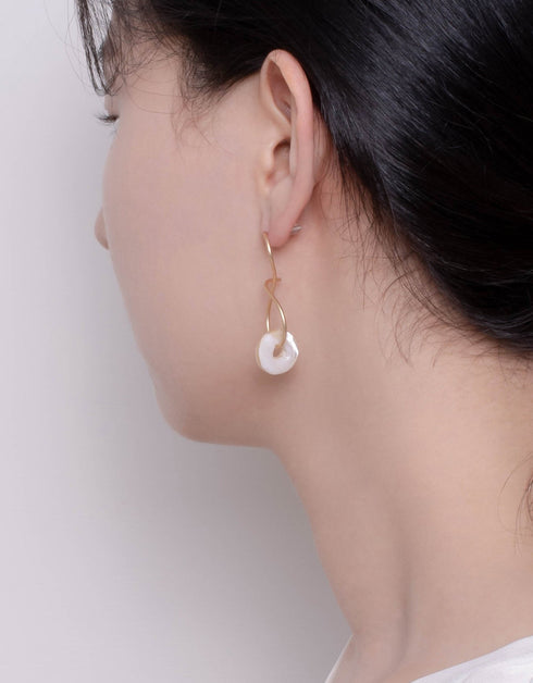 Elegant Treble Clef 18K Gold-Plated Drop Earrings with Two-Tone Pendant