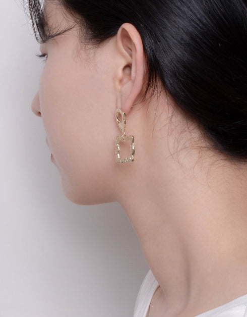 Nature's Embrace 镀金吊式耳环