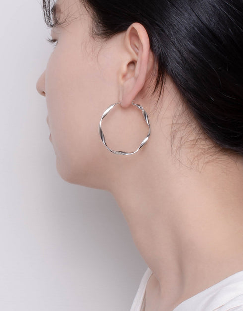 Twisted Allure Halka Küpeler - 18 Ayar Altın veya Platin Kaplama