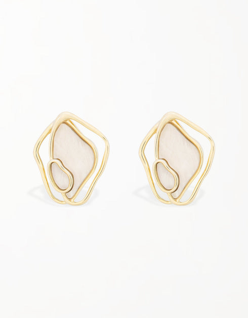 Rose-shaped Quartz Stud Earrings with Gold Plating