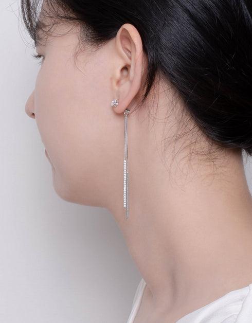 Parlak Çağlayan: Kübik Zirkonya Zincir Damla Küpeler