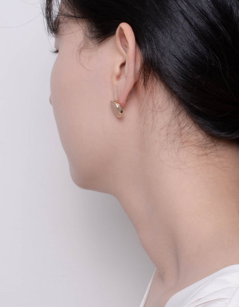 Peach Quartz Essence Stud Earrings: A Touch of Understated Elegance