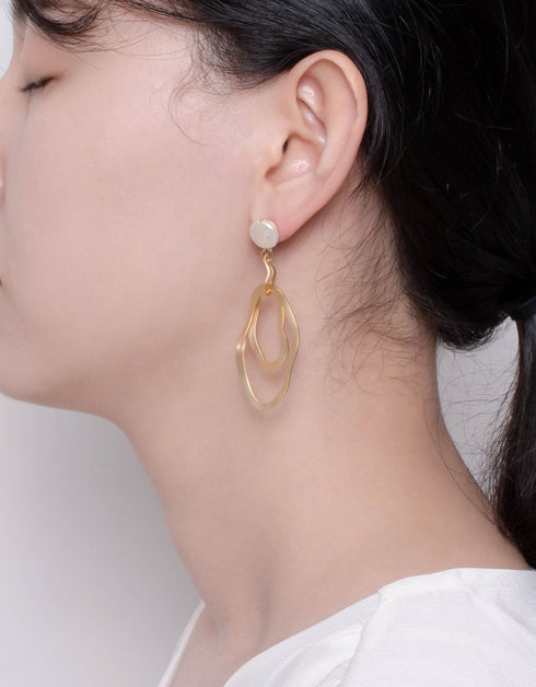 Moonlit Pearl & Golden Waves Drop Earrings