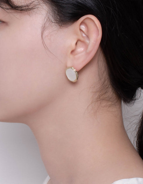 单色优雅椭圆形耳钉