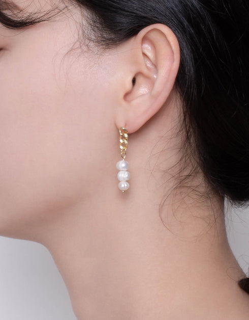 Zarif Tatlı Su İncisi ve Altın Zincir Damla Küpe