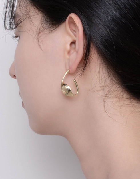 Altın Allure Geometrik Halka Küpe