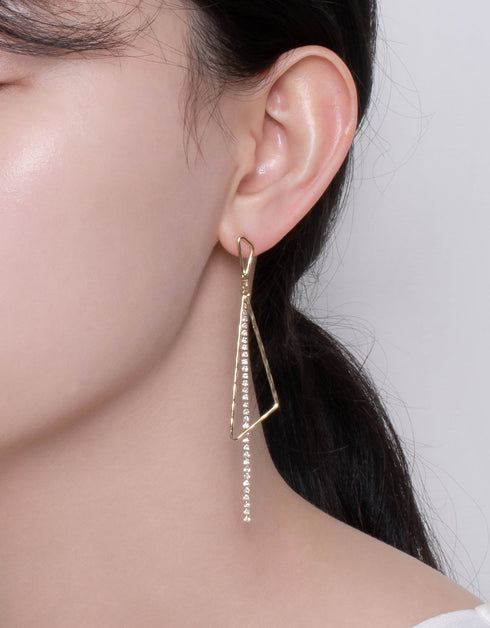 Asimetrik Geometrik Üçgen Zincir Damla Küpe